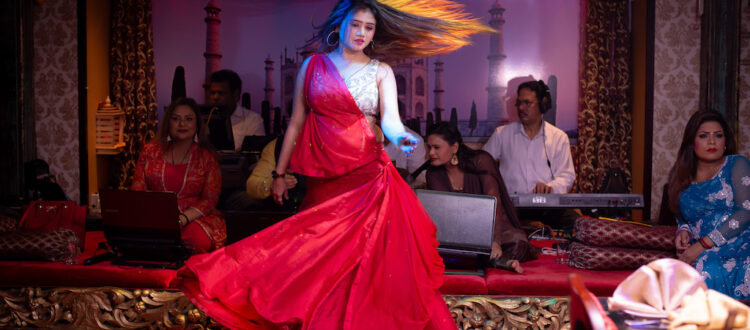 mumtaz mahal indian restaurant live dance in dubai